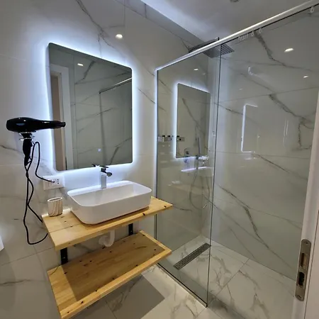 Jani شقة فندقية Gjirokastër