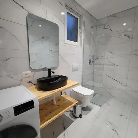 Jani Aparthotel 4*