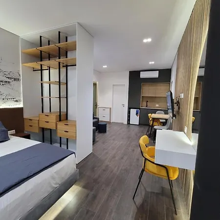 Jani Aparthotel Gjirokastër