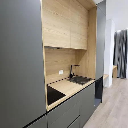 Jani Aparthotel Gjirokastër