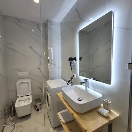 Jani 4* Gjirokastër