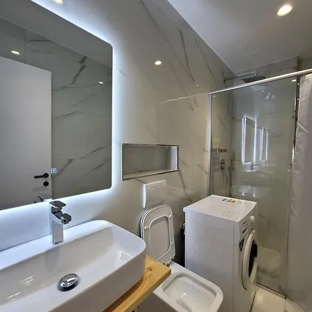 Jani Aparthotel *